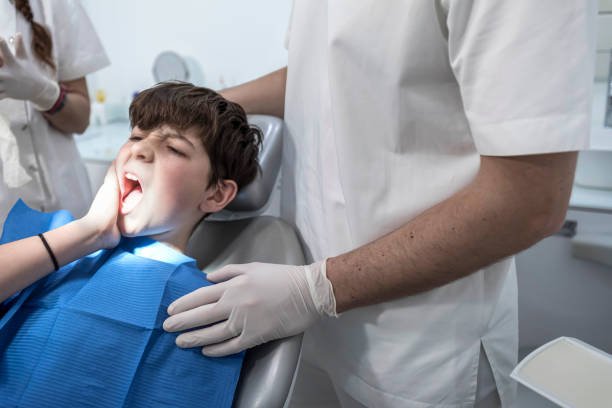 Best Emergency Tooth Extraction in Holualoa, HI